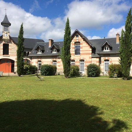 La Bretauche Apartamento Checy Exterior foto