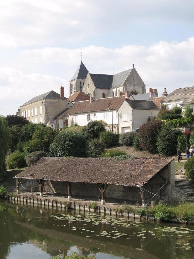 La Bretauche Apartamento Checy Exterior foto
